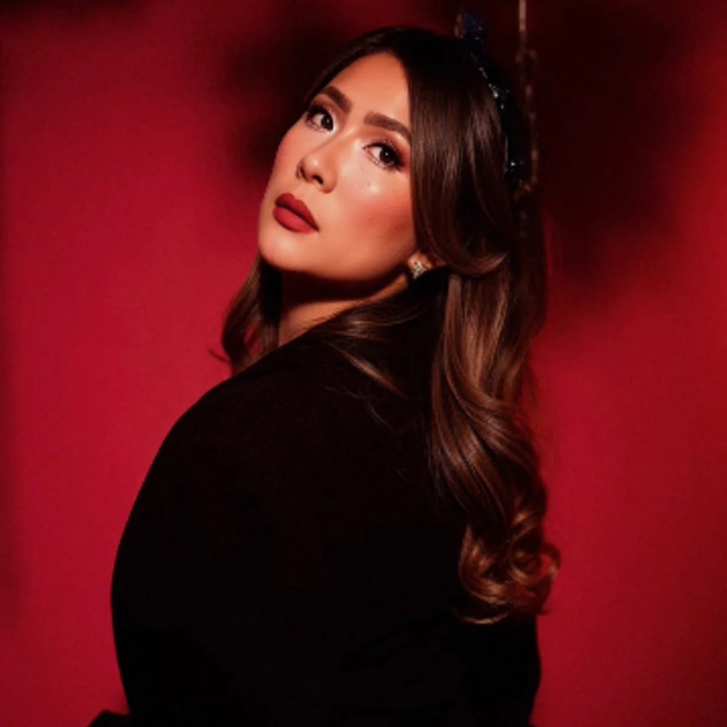 Nin De Reyes Spellbound